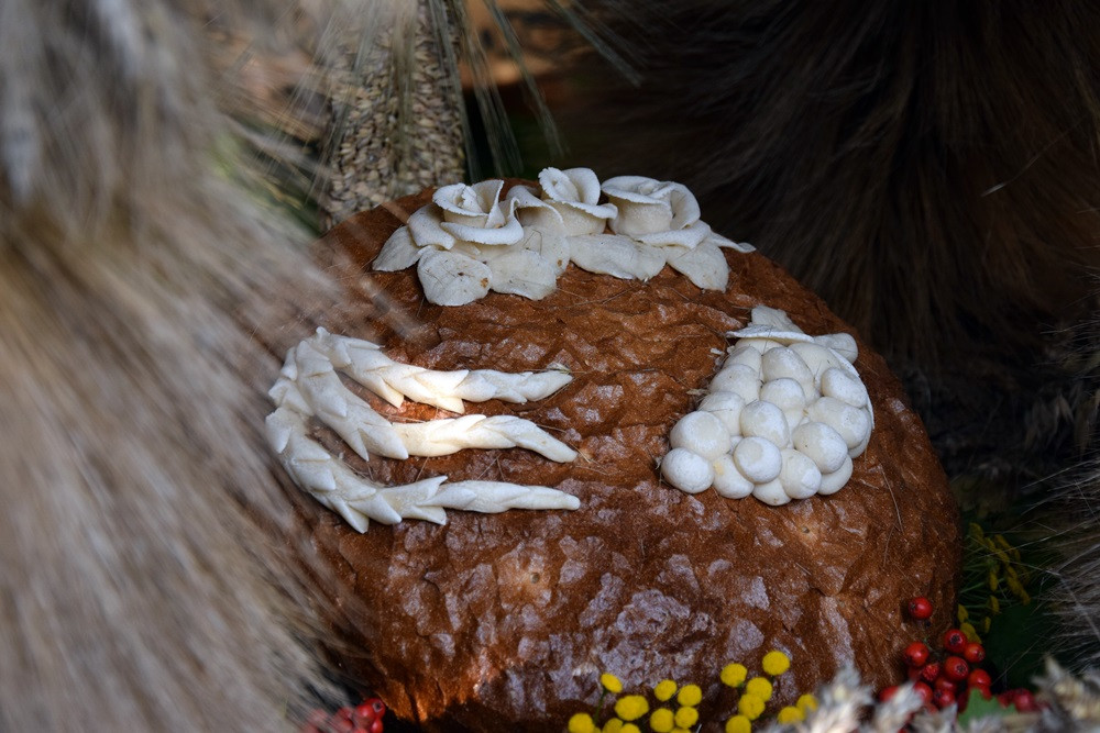 Dożynki gm. Kartuzy. Sołectwo Kiełpino z najpiękniejszą koroną żniwną