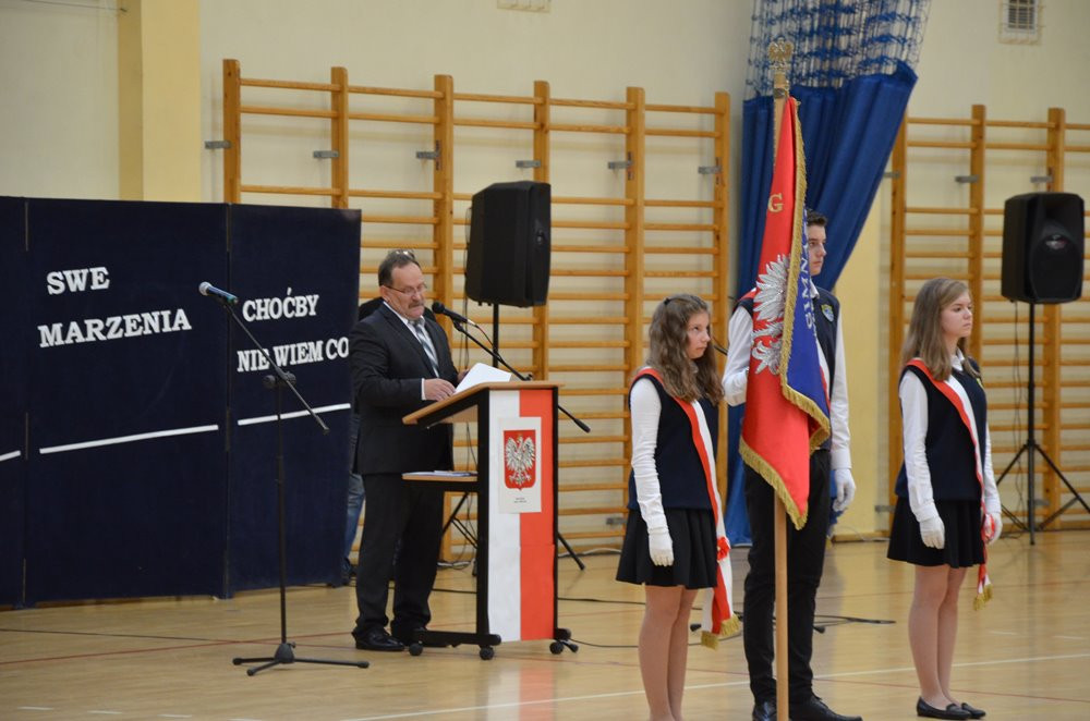 Nowy rok szkolny po reformie oświaty. W Sierakowicach stawiają na integrację uczniów