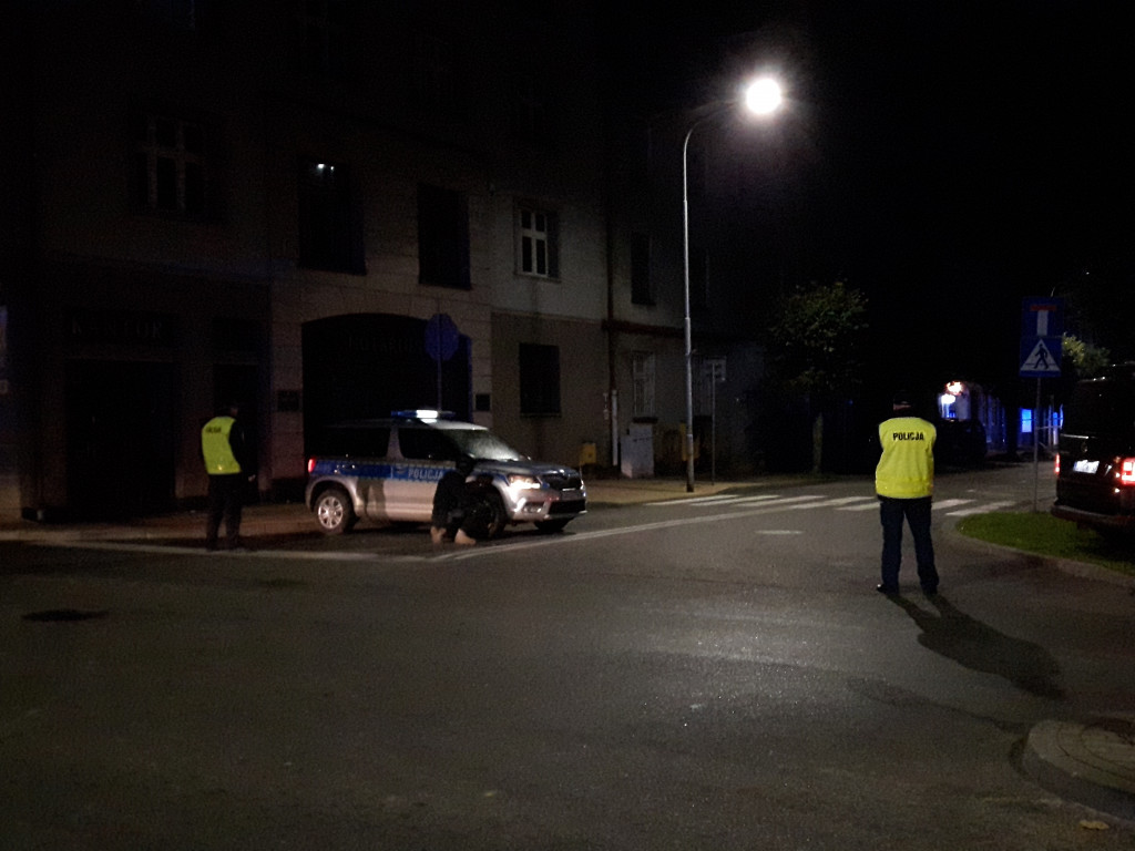 Kartuzy. Ćwiczenia antyterrorystów w budynku dawnej komendy policji