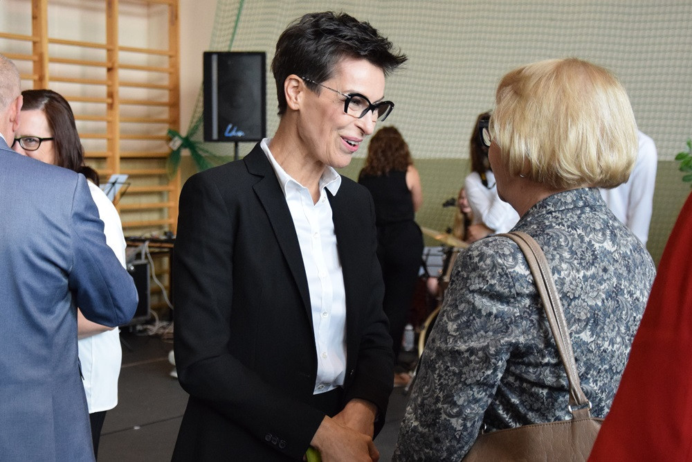 Kartuzy. 90-lecie Klasztornej: zjazd absolwentów i upamiętnienie dyrektora Elasa