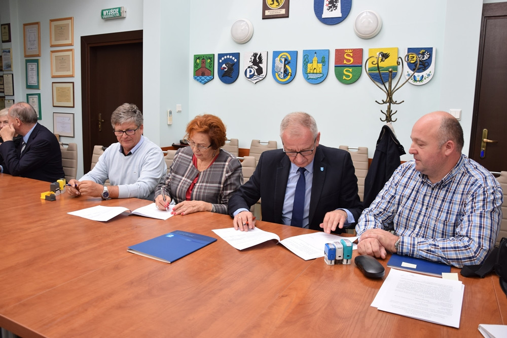 Cztery busy dla niepełnosprawnych trafią do Chmielna, Kartuz, Starkowej Huty i Szklanej