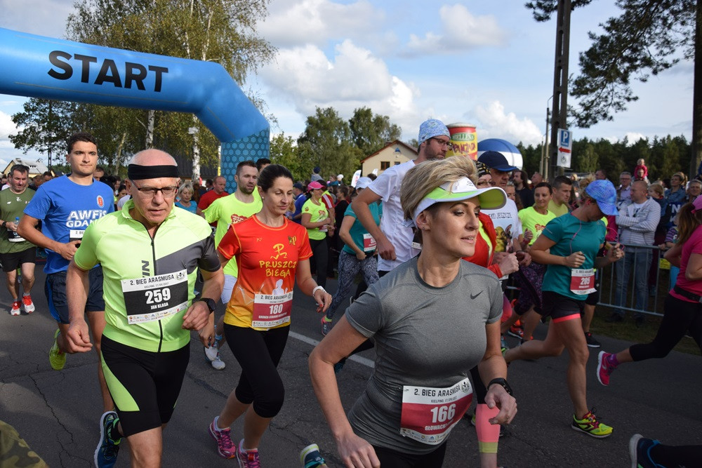 Kiełpino. Bieg Arasmusa: doskonała rodzinna zabawa i zacięta rywalizacja najlepszych biegaczy