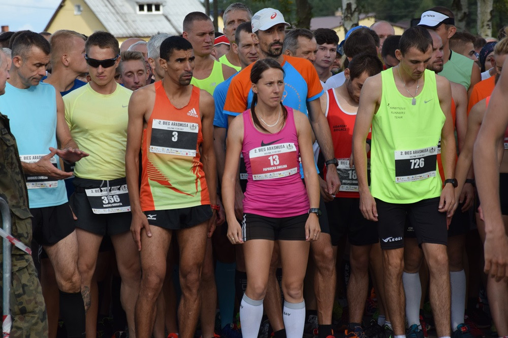 Kiełpino. Bieg Arasmusa: doskonała rodzinna zabawa i zacięta rywalizacja najlepszych biegaczy