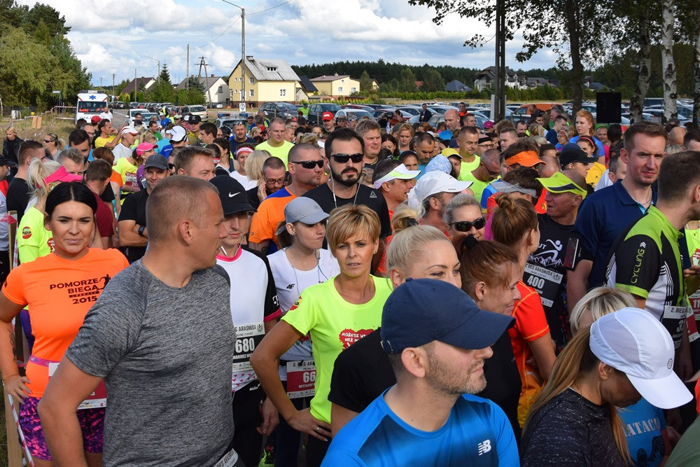 Kiełpino. Bieg Arasmusa: doskonała rodzinna zabawa i zacięta rywalizacja najlepszych biegaczy