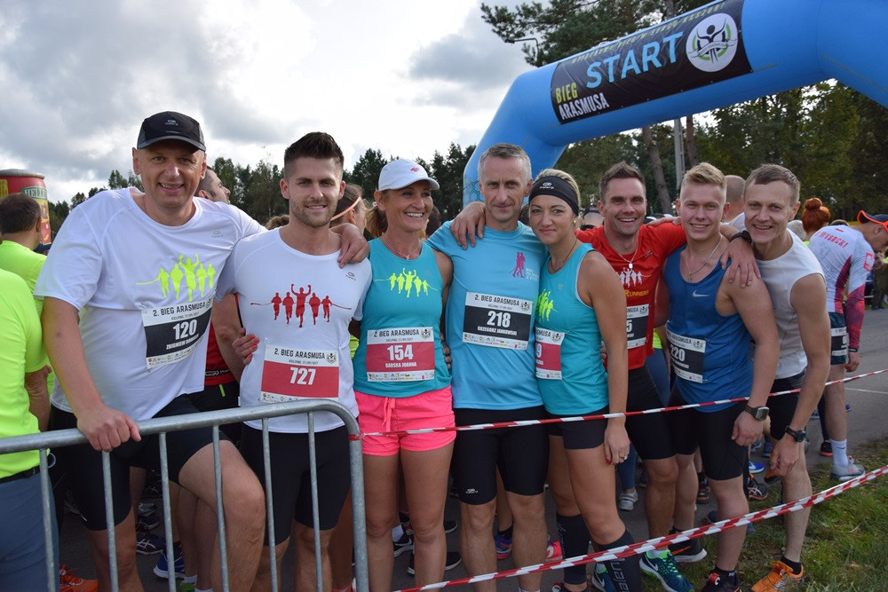 Kiełpino. Bieg Arasmusa: doskonała rodzinna zabawa i zacięta rywalizacja najlepszych biegaczy