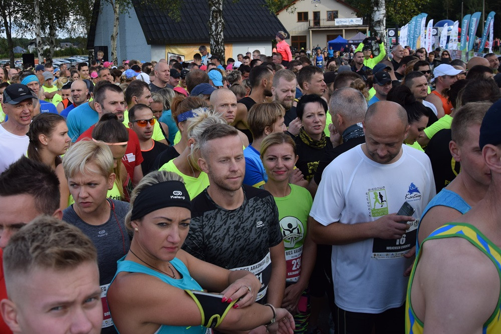 Kiełpino. Bieg Arasmusa: doskonała rodzinna zabawa i zacięta rywalizacja najlepszych biegaczy
