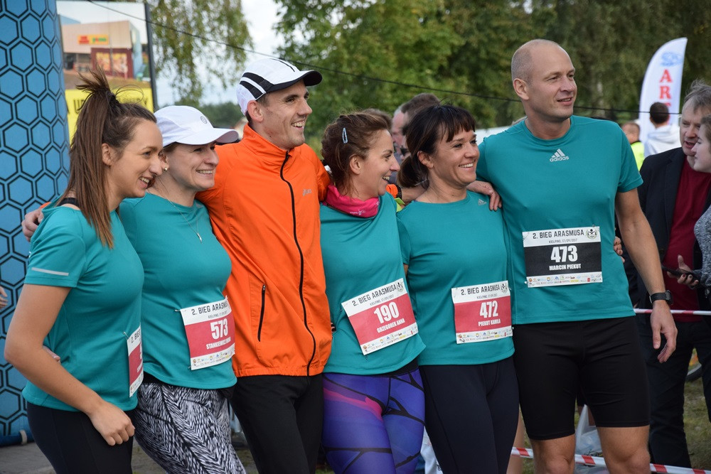 Kiełpino. Bieg Arasmusa: doskonała rodzinna zabawa i zacięta rywalizacja najlepszych biegaczy