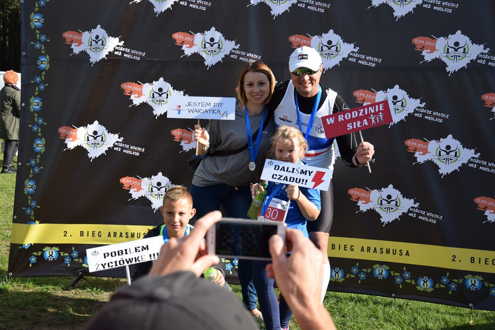 Kiełpino. Bieg Arasmusa: doskonała rodzinna zabawa i zacięta rywalizacja najlepszych biegaczy