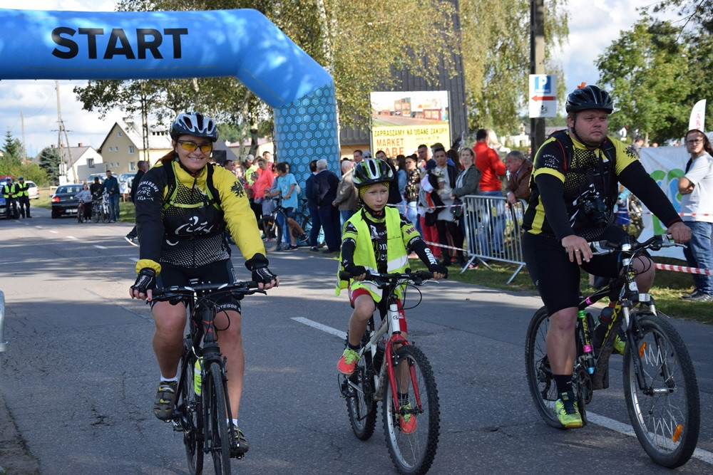 Kiełpino. Bieg Arasmusa: doskonała rodzinna zabawa i zacięta rywalizacja najlepszych biegaczy