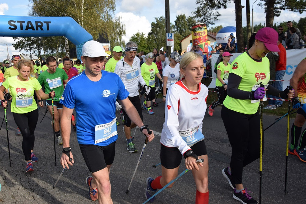 Kiełpino. Bieg Arasmusa: doskonała rodzinna zabawa i zacięta rywalizacja najlepszych biegaczy