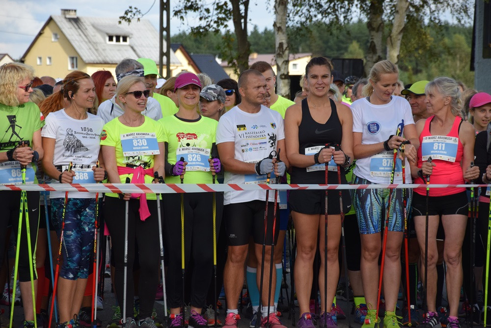 Kiełpino. Bieg Arasmusa: doskonała rodzinna zabawa i zacięta rywalizacja najlepszych biegaczy