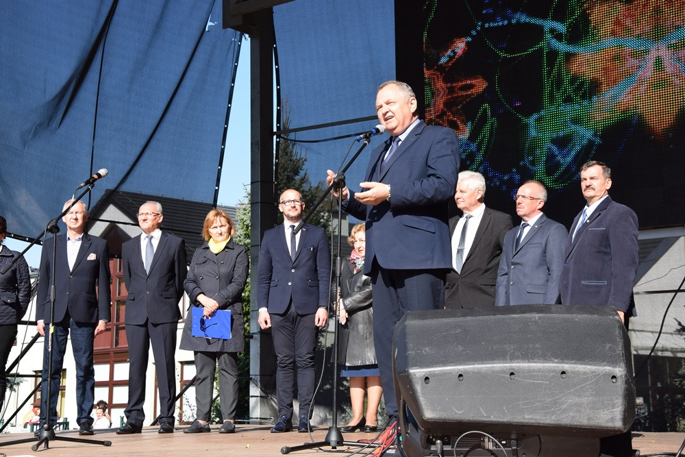 Kartuzy. Park Solidarności zamienił się w kolorowy targ z ekologicznymi produktami
