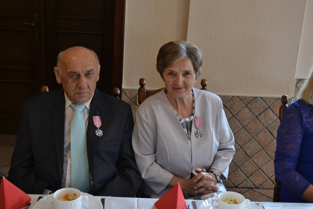 Somonino. Pary z 50-letnim i 60-letnim stażem świętowały jubileusze małżeńskie