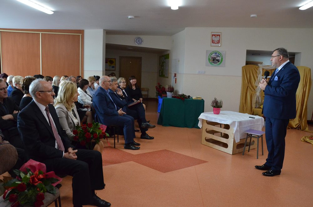 Kolonia. Nauczyciele i dyrektorzy szkół gminy Kartuzy obchodzili swoje święto