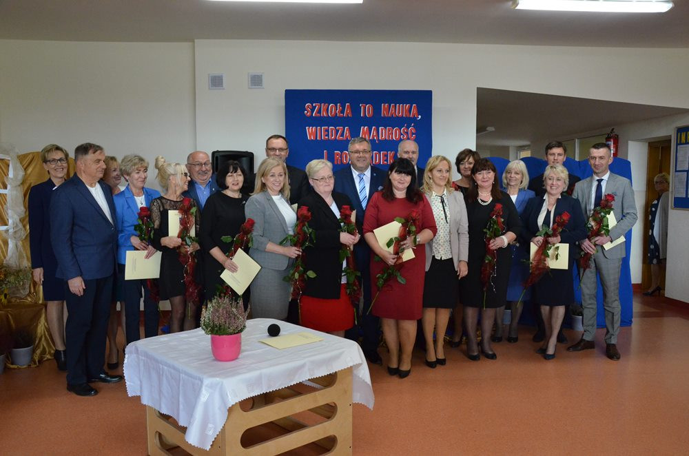 Kolonia. Nauczyciele i dyrektorzy szkół gminy Kartuzy obchodzili swoje święto