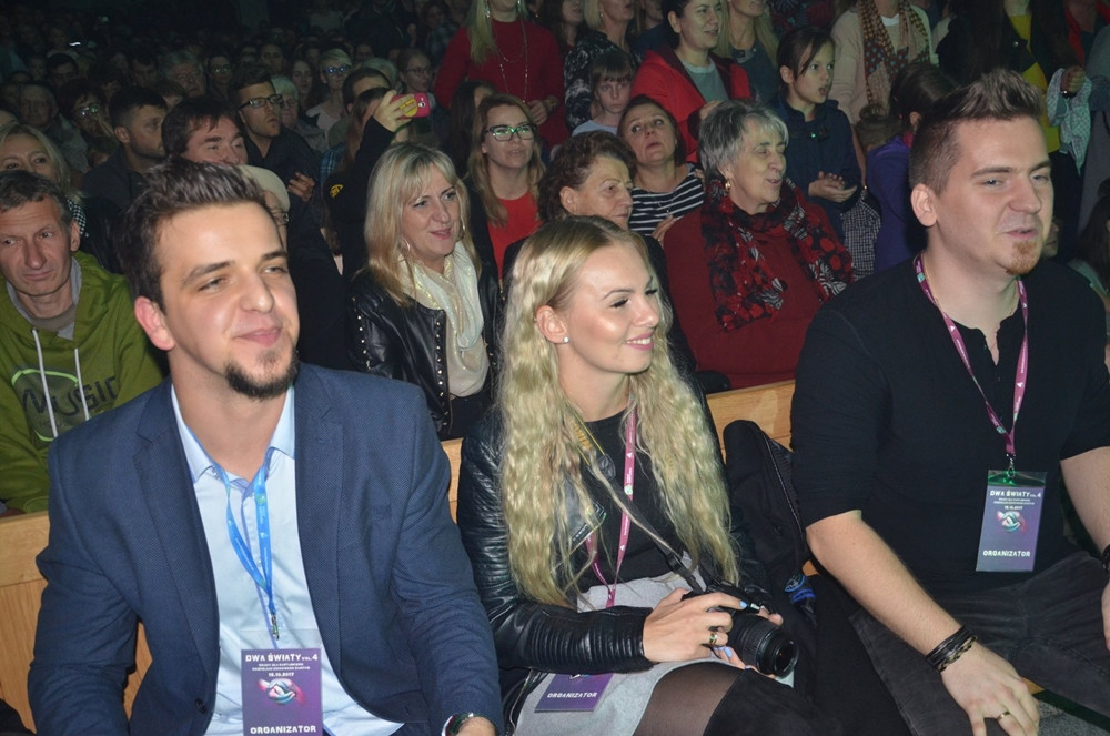 Zespół Trzecia Godzina Dnia zaśpiewał dla Kartuskiego Hospicjum