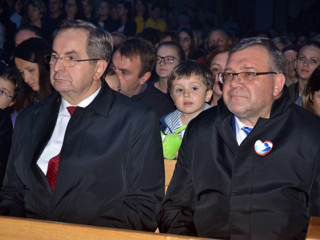 Zespół Trzecia Godzina Dnia zaśpiewał dla Kartuskiego Hospicjum