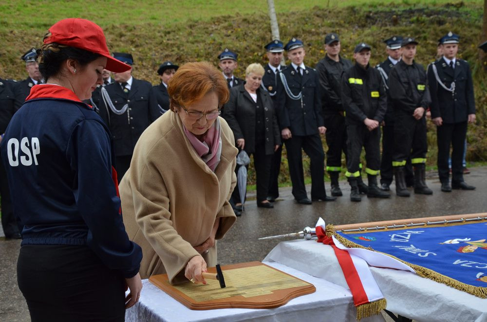 Kożyczkowo. Strażacy z odnowioną remizą i nowym sztandarem