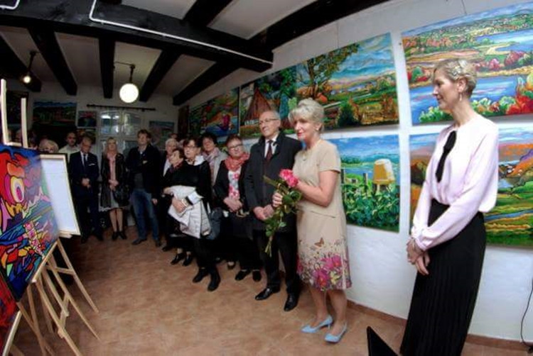 Kartuzy. W Muzeum Kaszubskim można podziwiać obrazy Stanisławy Neubauer