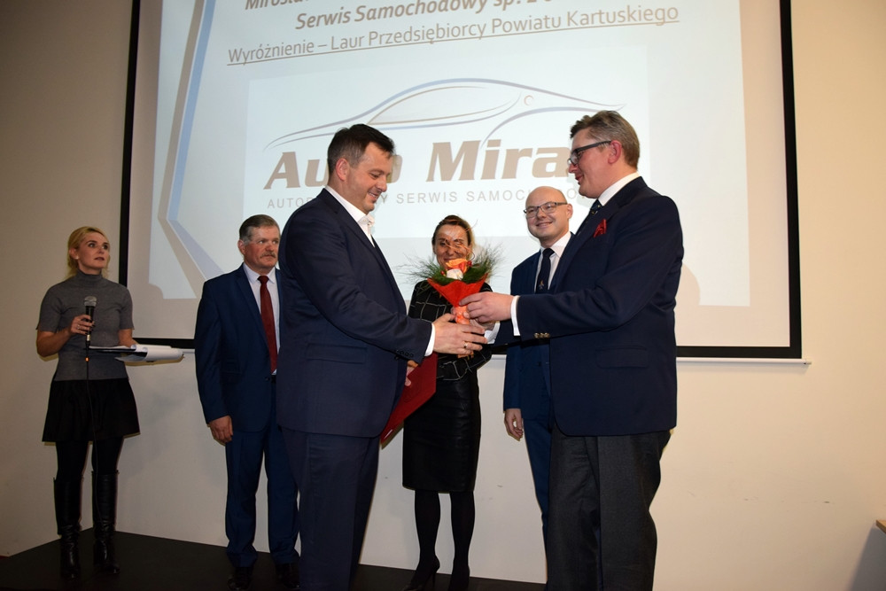Gala Przedsiębiorcy Powiatu Kartuskiego. Firma FB-Jelcz z Chwaszczyna z główną nagrodą