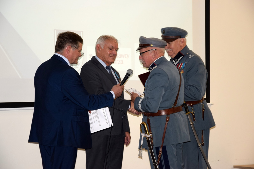 Gala Przedsiębiorcy Powiatu Kartuskiego. Firma FB-Jelcz z Chwaszczyna z główną nagrodą