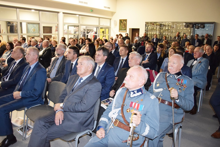 Gala Przedsiębiorcy Powiatu Kartuskiego. Firma FB-Jelcz z Chwaszczyna z główną nagrodą