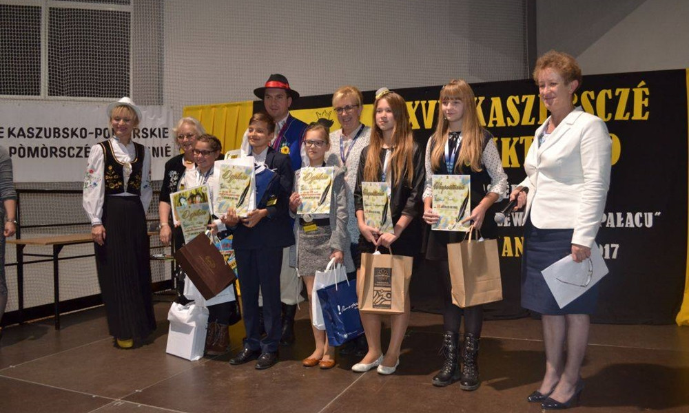 Mieszkańcy powiatu świetnie poradzili sobie w Kaszubskim Dyktandzie