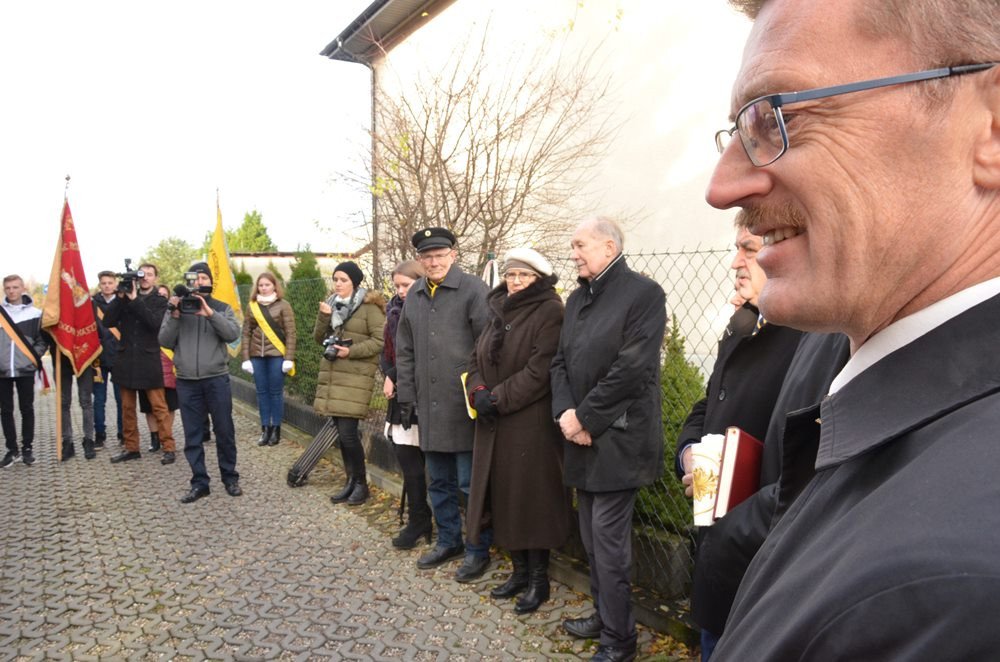 Chmielno. Odsłonięto tablicę upamiętaniająca Karola Kreffta, zwanego Królem Kaszubów