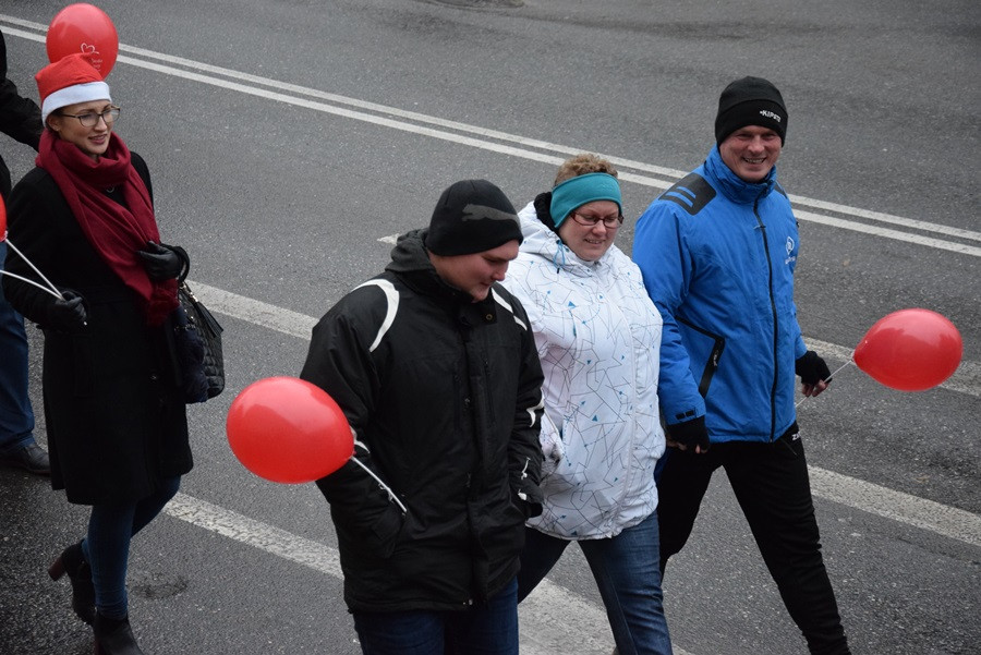 Marsz Szlachetnej Paczki w Kartuzach. Zachęcali do włączenia się w akcję