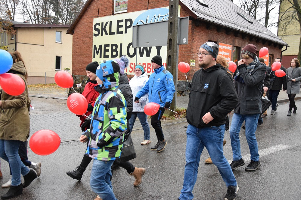 Marsz Szlachetnej Paczki w Kartuzach. Zachęcali do włączenia się w akcję
