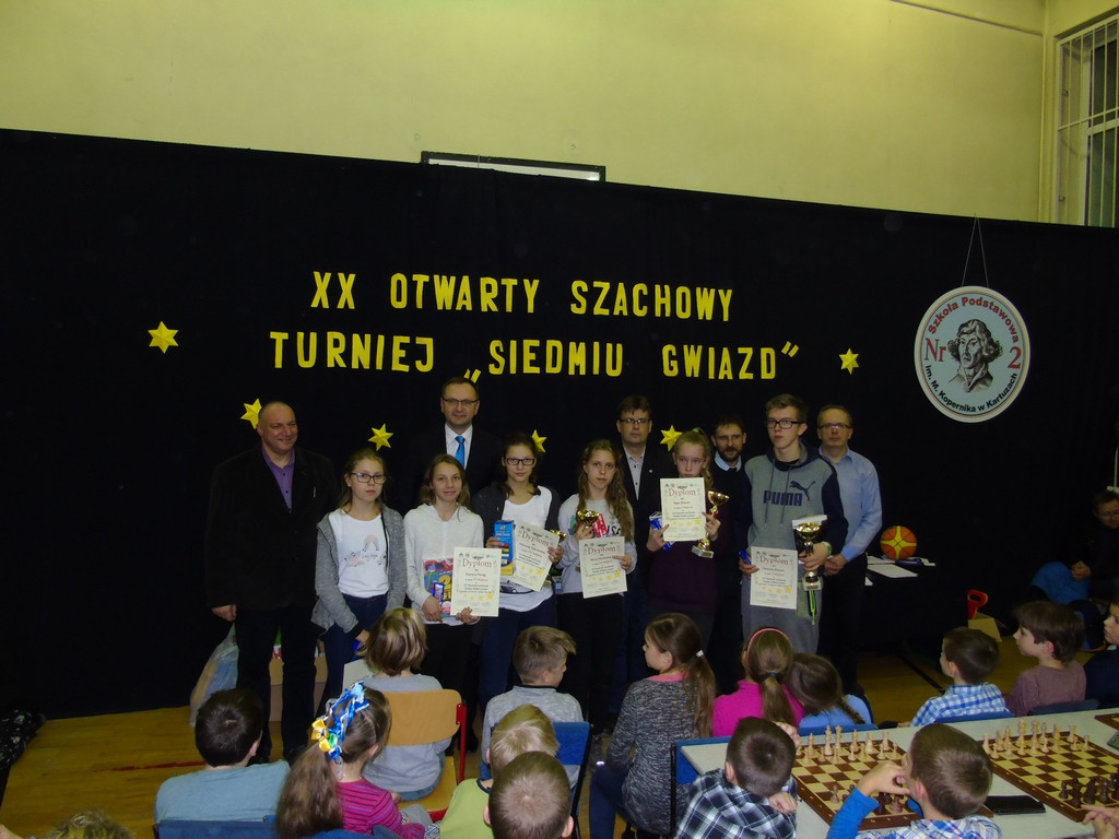 Szachy. Prawie stu młodych uczestników Turnieju Siedmiu Gwiazd w Kartuzach