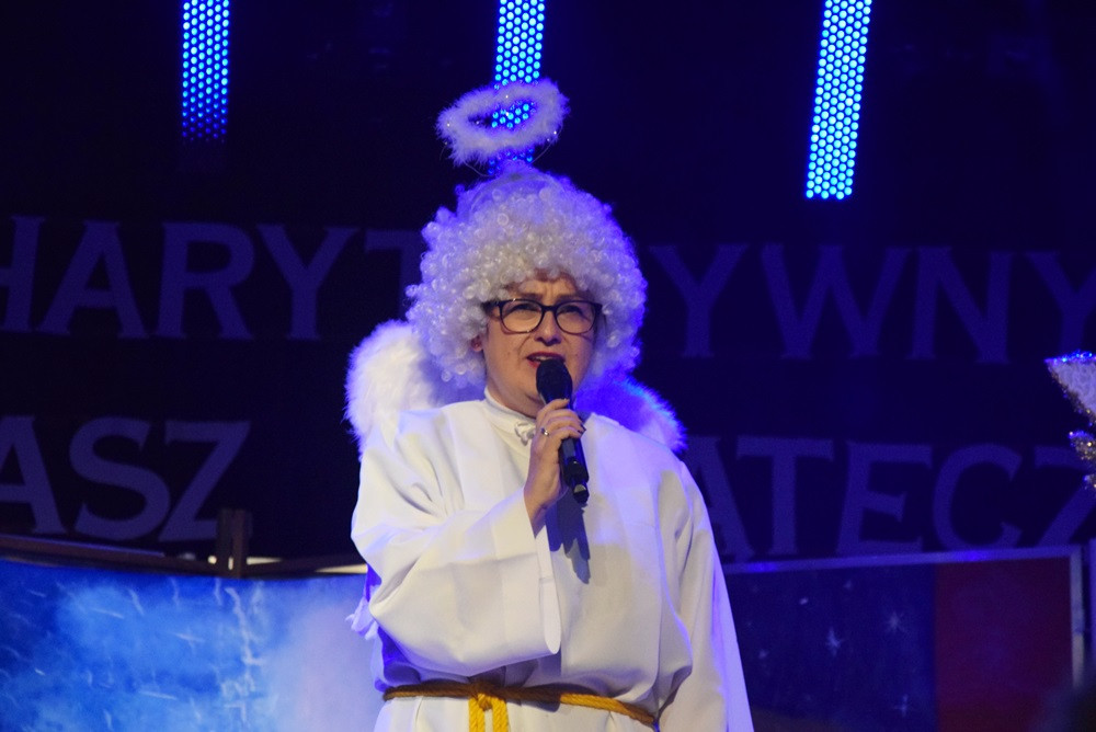 Nauczyciele Klasztornej kolejny raz dali popis gry aktorskiej w charytatywnych jasełkach