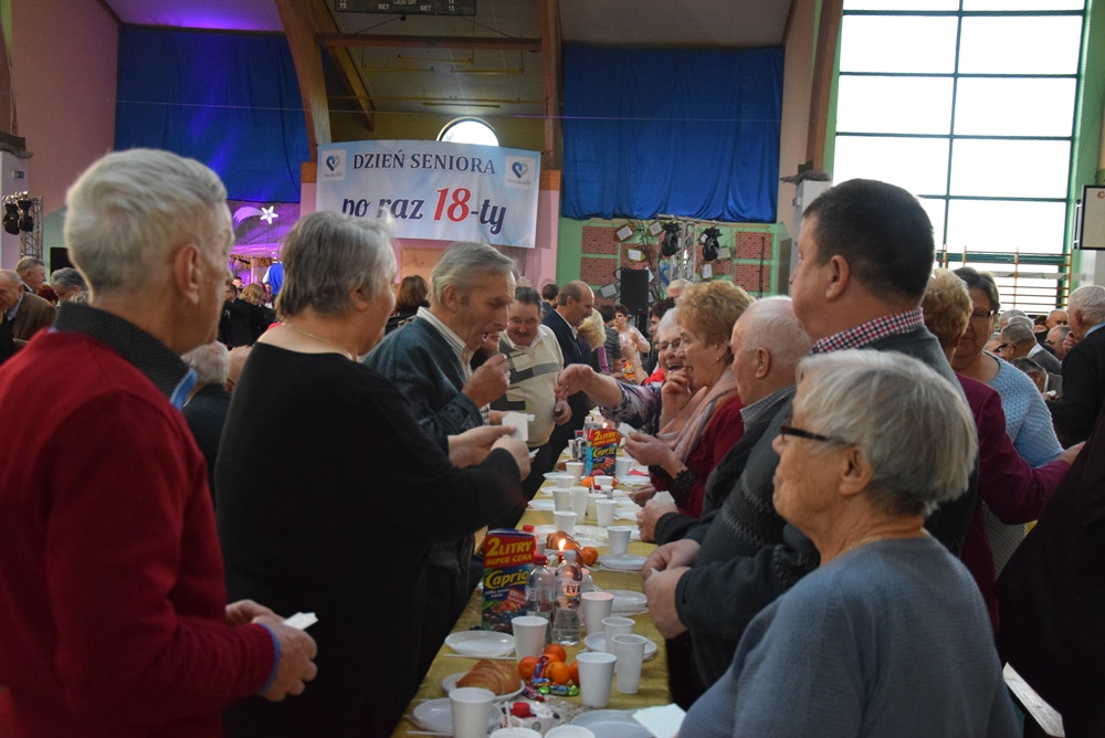 Przodkowska Biesiada Seniorów. Setki gości, życzenia i dzielenie się opłatkiem