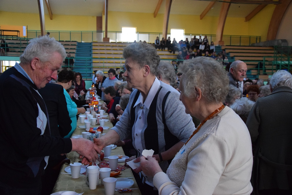 Przodkowska Biesiada Seniorów. Setki gości, życzenia i dzielenie się opłatkiem