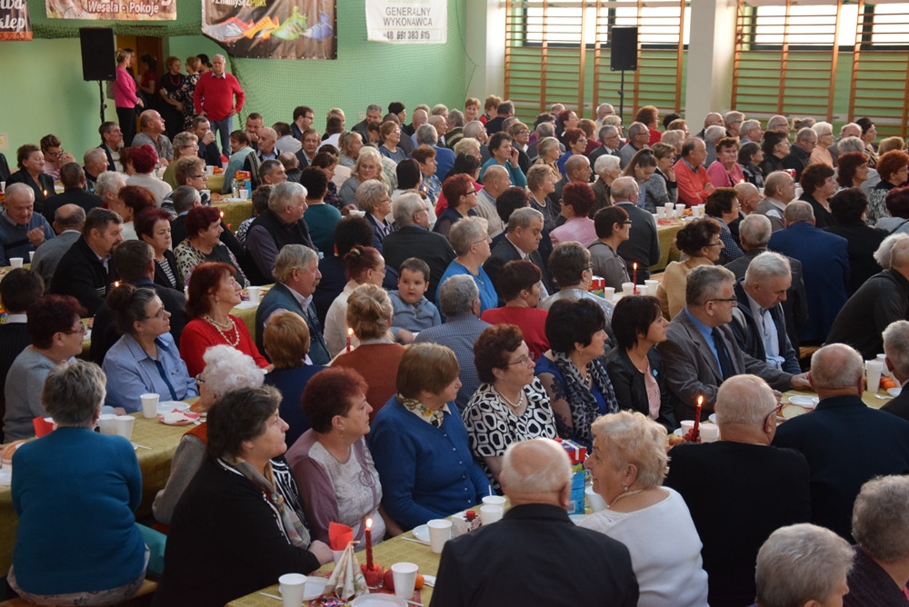 Przodkowska Biesiada Seniorów. Setki gości, życzenia i dzielenie się opłatkiem