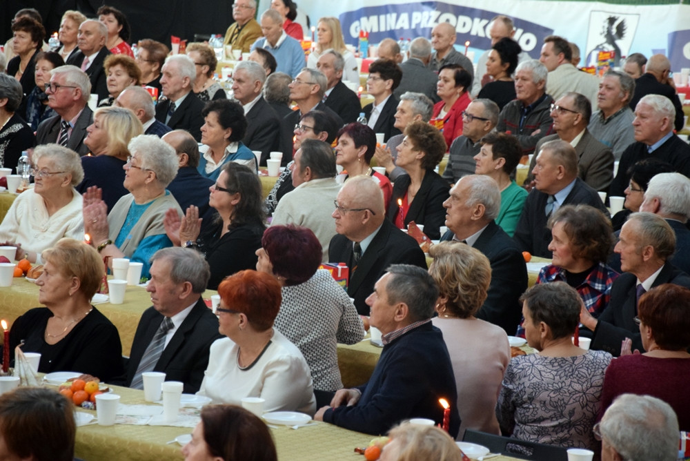 Przodkowska Biesiada Seniorów. Setki gości, życzenia i dzielenie się opłatkiem