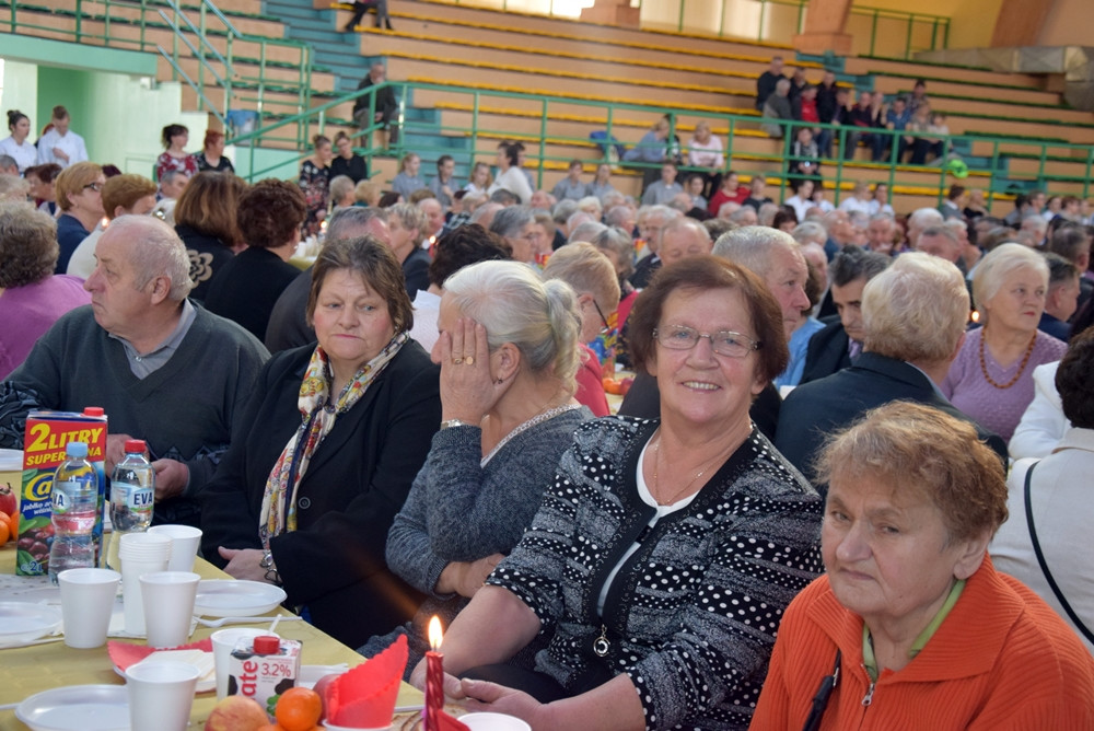 Przodkowska Biesiada Seniorów. Setki gości, życzenia i dzielenie się opłatkiem