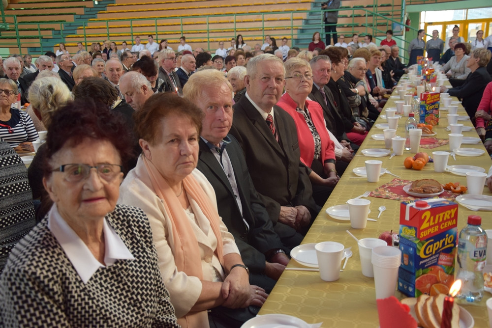 Przodkowska Biesiada Seniorów. Setki gości, życzenia i dzielenie się opłatkiem