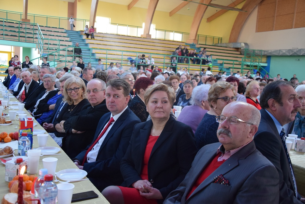 Przodkowska Biesiada Seniorów. Setki gości, życzenia i dzielenie się opłatkiem