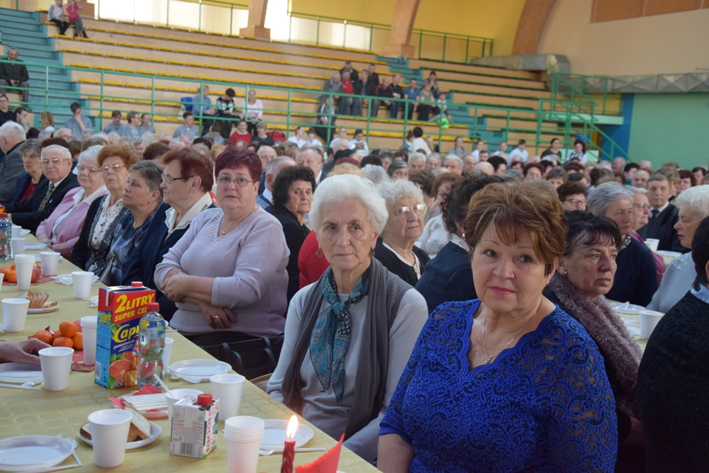 Przodkowska Biesiada Seniorów. Setki gości, życzenia i dzielenie się opłatkiem