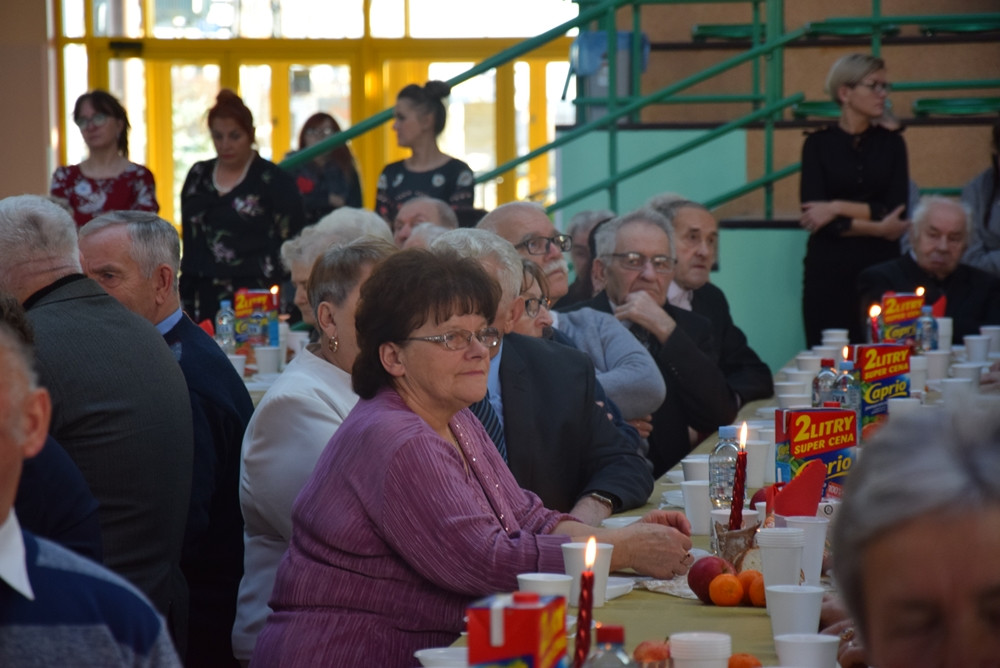 Przodkowska Biesiada Seniorów. Setki gości, życzenia i dzielenie się opłatkiem