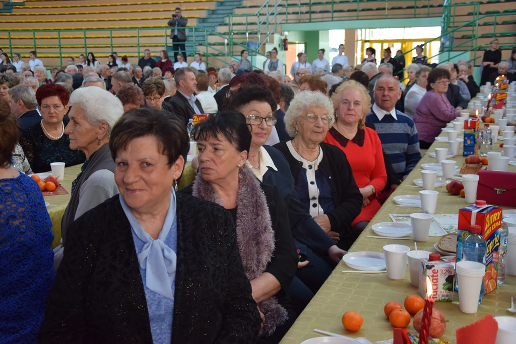 Przodkowska Biesiada Seniorów. Setki gości, życzenia i dzielenie się opłatkiem