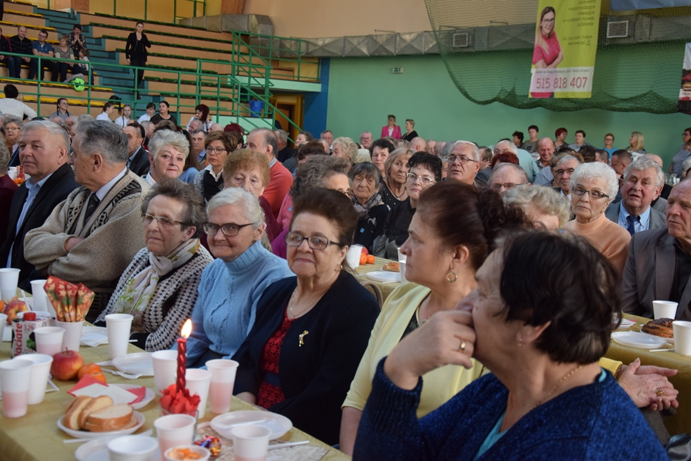 Przodkowska Biesiada Seniorów. Setki gości, życzenia i dzielenie się opłatkiem