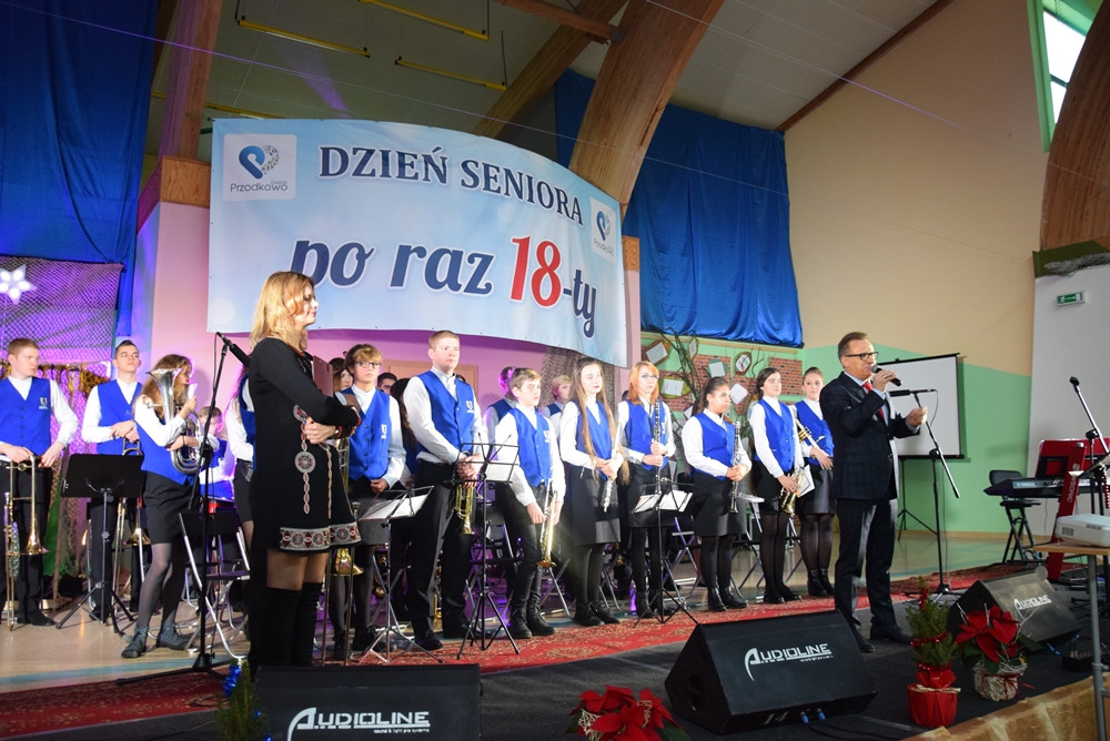 Przodkowska Biesiada Seniorów. Setki gości, życzenia i dzielenie się opłatkiem