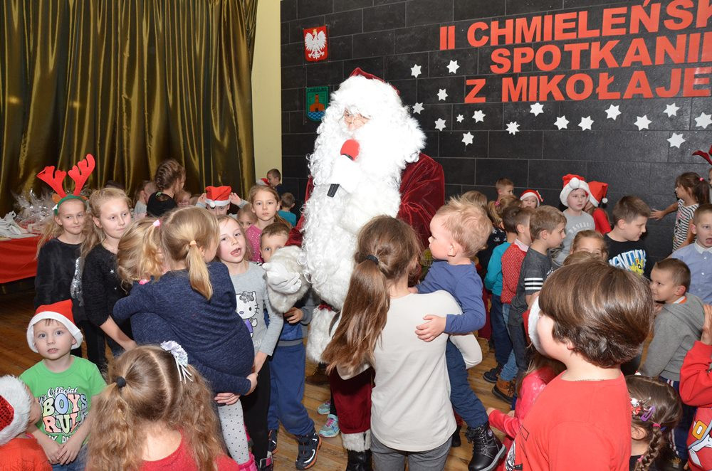 Chmielno. Warsztaty plastyczne, kulinarne, konkursy i wesołe spotkanie z Mikołajem