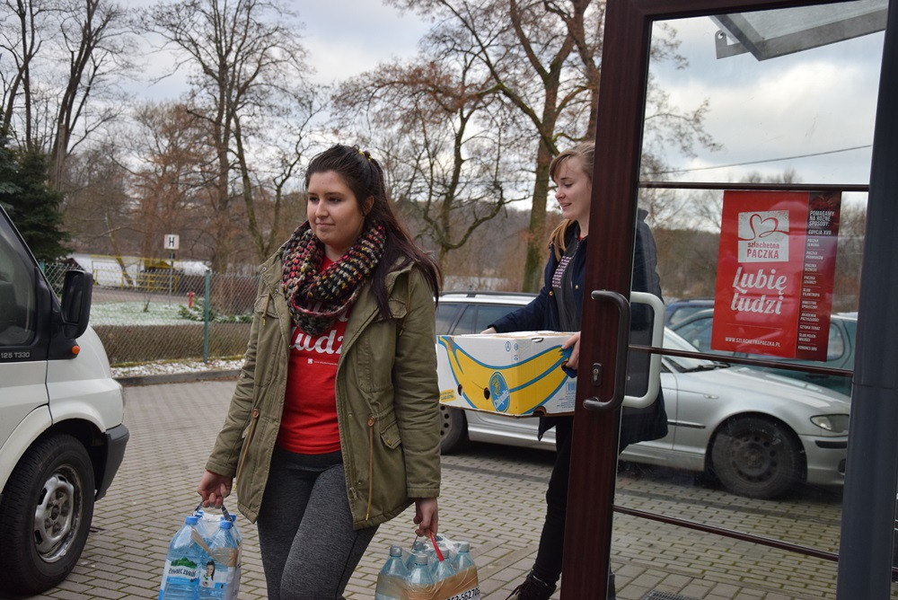 Kartuzy. Finał Szlachetnej Paczki. W akcji wzięli udział m.in. marynarze z Gdyni