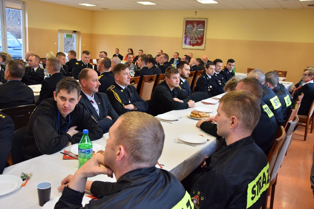 Kartuzy. Nagrody i odznaczenia za dar życia trafiły do strażaków-krwiodawców