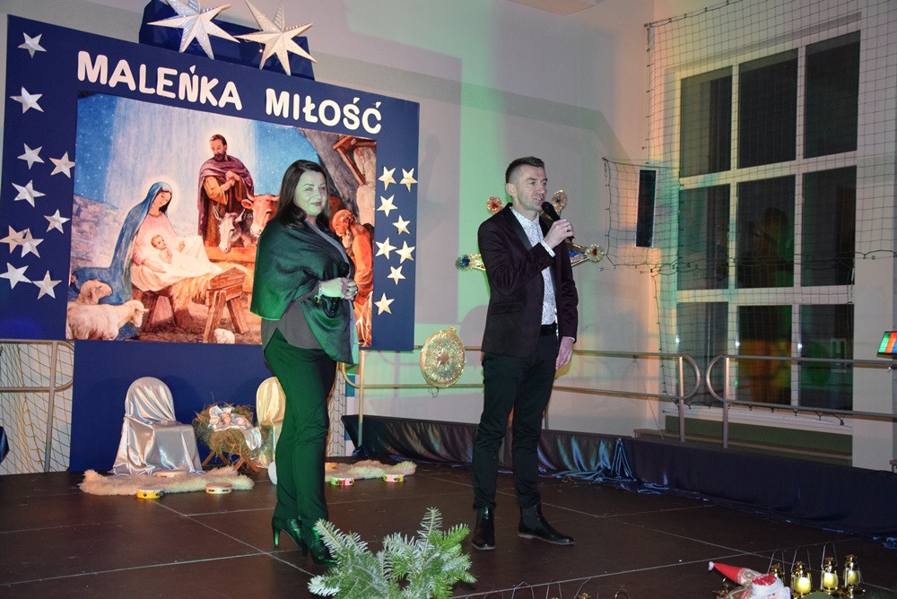 Kartuzy. Tłumnie na Świątecznym Kiermaszu w SP nr 1