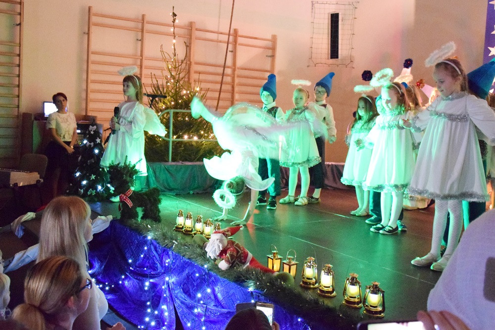 Kartuzy. Tłumnie na Świątecznym Kiermaszu w SP nr 1