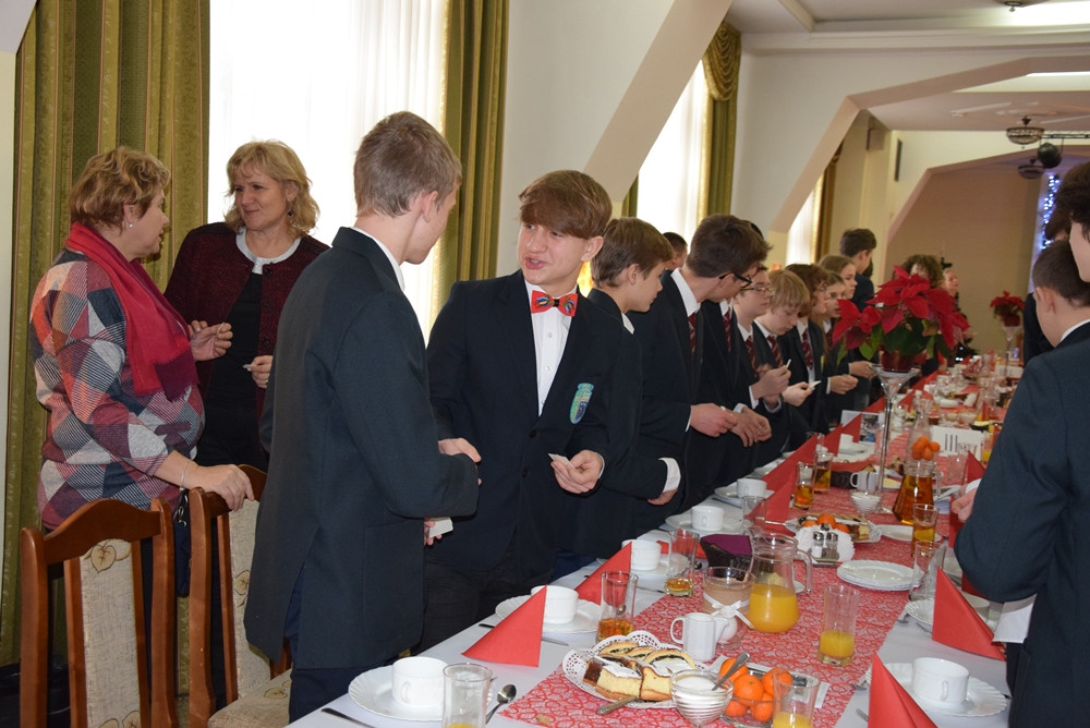 Wspaniałe jasełka i spotkanie opłatkowe kartuskiego 